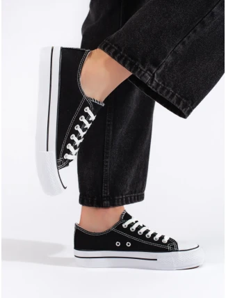 Praktické dámske čierne tenisky bez podpätku Praktické dámske čierne tenisky bez podpätku