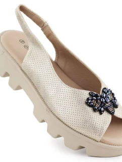 Dámske sandále na platforme s perforovanou kovovou zlatou Potocki SZ12610