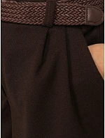 Elegantné dámske šortky s kockovaným vzorom a opaskom v čokoládovej farbe FashionStreet SY0618 Elegantné dámske šortky s kockovaným vzorom a opaskom v čokoládovej farbe FashionStreet SY0618