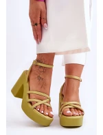 Modne Sandały Na Obcasie Z Paseczkami Limonkowe Shemira