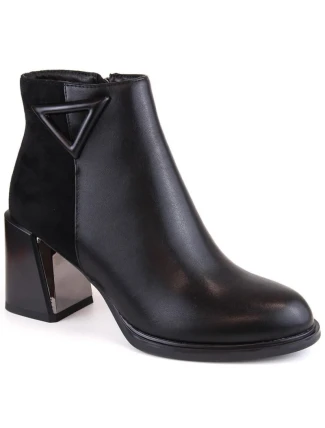 D&A S.Barski Premium Collection W OLI238 čierne zateplené čižmy s ozdobným stĺpikom D&A S.Barski Premium Collection W OLI238 čierne zateplené čižmy s ozdobným stĺpikom