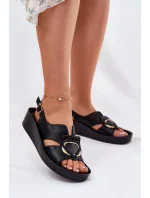 Model topánok na podpätku 215033 Krok v štýle Model topánok na podpätku 215033 Krok v štýle