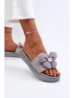 Klapki Damskie Z Ozdobą Na Niskiej Platformie Szare Cedrella