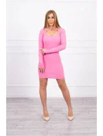 Pruhované priliehavé šaty vo svetlo ružovej farbe