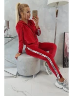 Velúrová súprava s ozdobnými stuhami červená