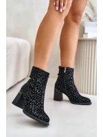 Zamszowe Botki Na Słupku Z Ozdobnym Tłoczeniem D&A CR42-192 Czarne