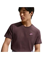 Pánske tričko Nike Club Tee hnedé AR4997 502 Pánske tričko Nike Club Tee hnedé AR4997 502