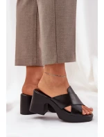Lekkie Klapki Na Słupku Z Eko Skóry Czarne Kacaria