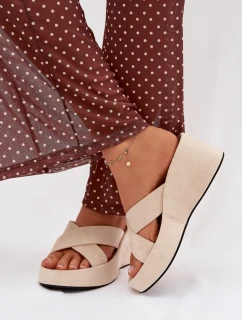 Dámské pantofle na platformě z eko semiše béžové Calorine