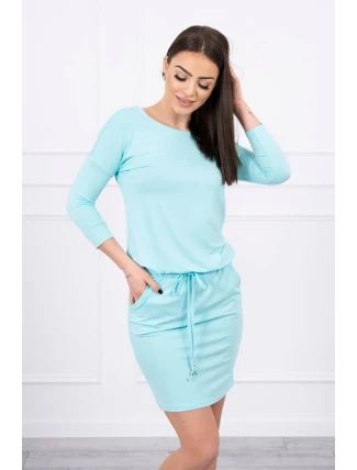 Viskózové šaty s viazaním v páse v mätovej farbe