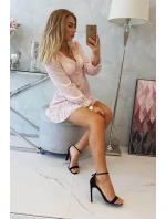 Šaty s ozdobnými volánikmi púdrovo ružové