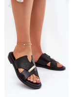 Damskie Klapki Na Płaskim Obcasie Z Ozdobnym Detalem Vinceza 17385 Czarne