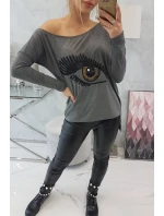Blúzka s potlačou a dlhším chrbtom v grafitovej farbe