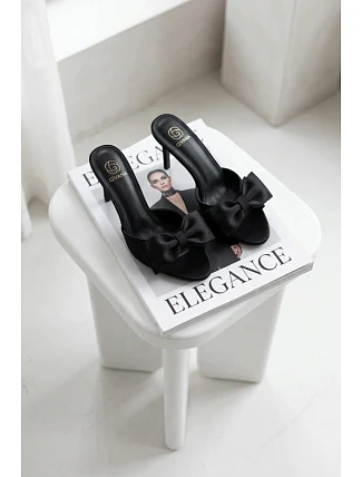 Dámské sandály na jehlovém podpatku s mašlí Černé Jelessa