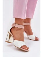 Sandále na podpätku model 212823 Krok vo veľkom štýle