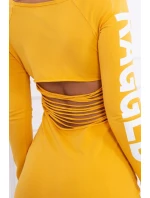 Otrhané šaty horčicovej farby