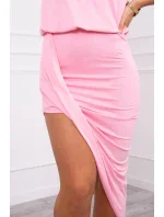 Svetloružové asymetrické šaty